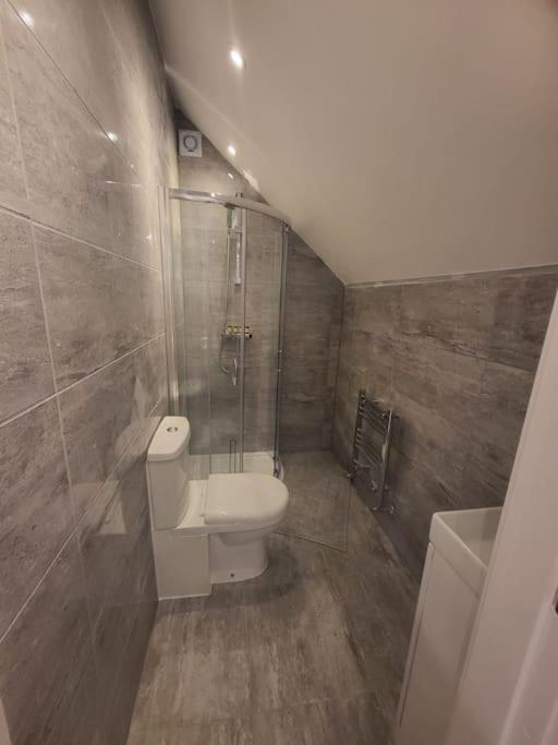 New 4 Bedrm House! Parking. 10Min To City / Etihad Manchester Eksteriør billede